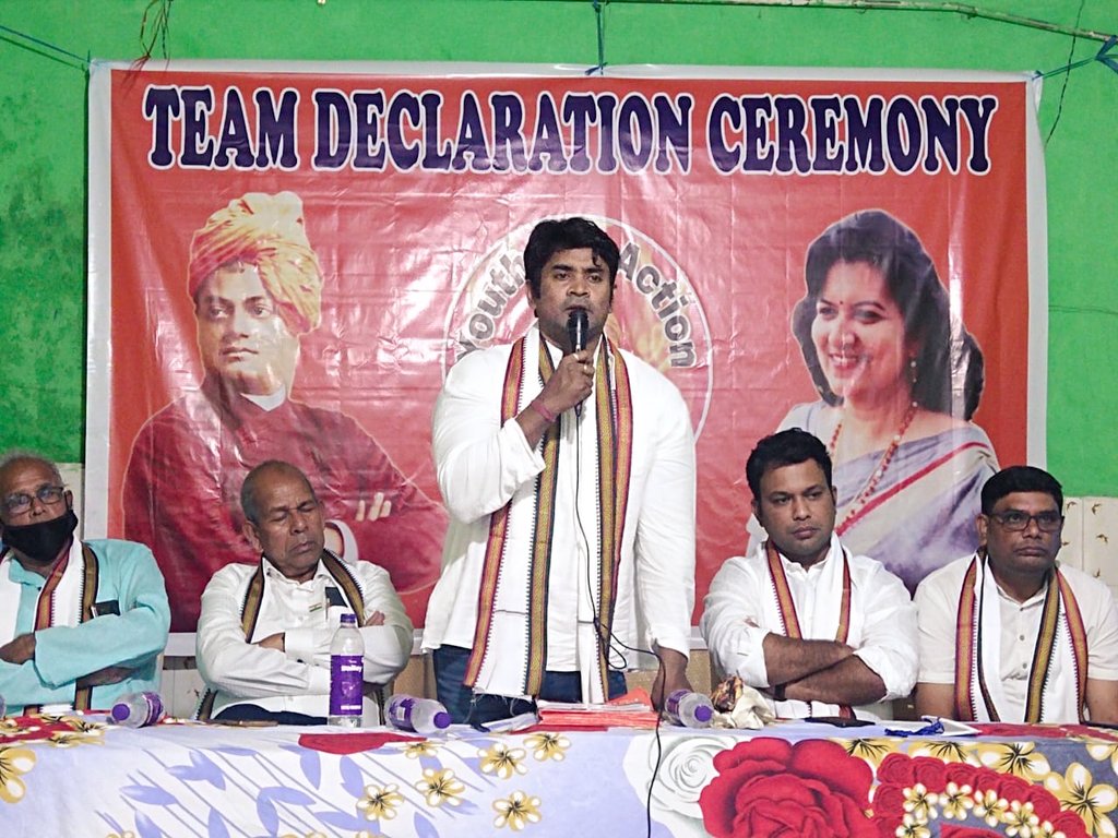 Yfaodisha's tweet photo. #Yfa
#YouthForAction
#YfaTeamDeclaration
ଗତକାଲି @Youth For Action କୋରାପୁଟ ଜିଲ୍ଲା ର ସଭାପତି T Durga Prasad ଙ୍କ ନେତୃତ୍ବ ରେ ଜିଲ୍ଲା ର ୨୪ ଜଣିଆ କମିଟି ଘୋଷଣା ହୋଇଯାଇଅଛି । ବୈଠକ ରେ ରାଜ୍ୟ ର ସଂଯୋଜକ @Nayakdebasis0, ସହ ସଂଯୋଜକ @sujeetsingh4bjp ମହୋଦୟ ଉପସ୍ଥିତ ଥିଲେ ।
@AprajitaSarangi https://t.co/SVhi9jtOCA
