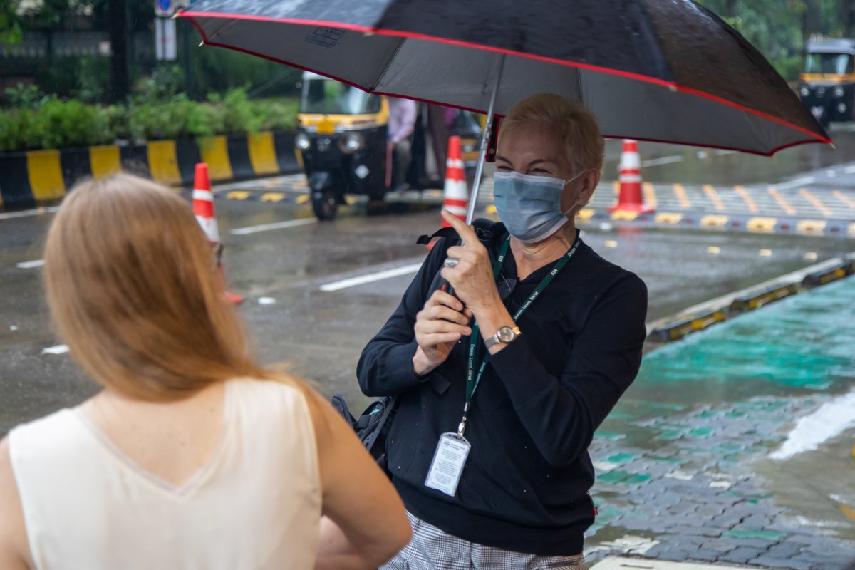 ASBIndia's tweet image. And just like that... we're back! Huge smiles behind the masks as our #CommunityAtASB followed the new safety protocols. Welcome back everyone, it is wonderful to see you!

#BoundlessAtASB #WeAreBack #Mumbai #WhatSchoolShouldBe #Celebrating40YearsAtASB