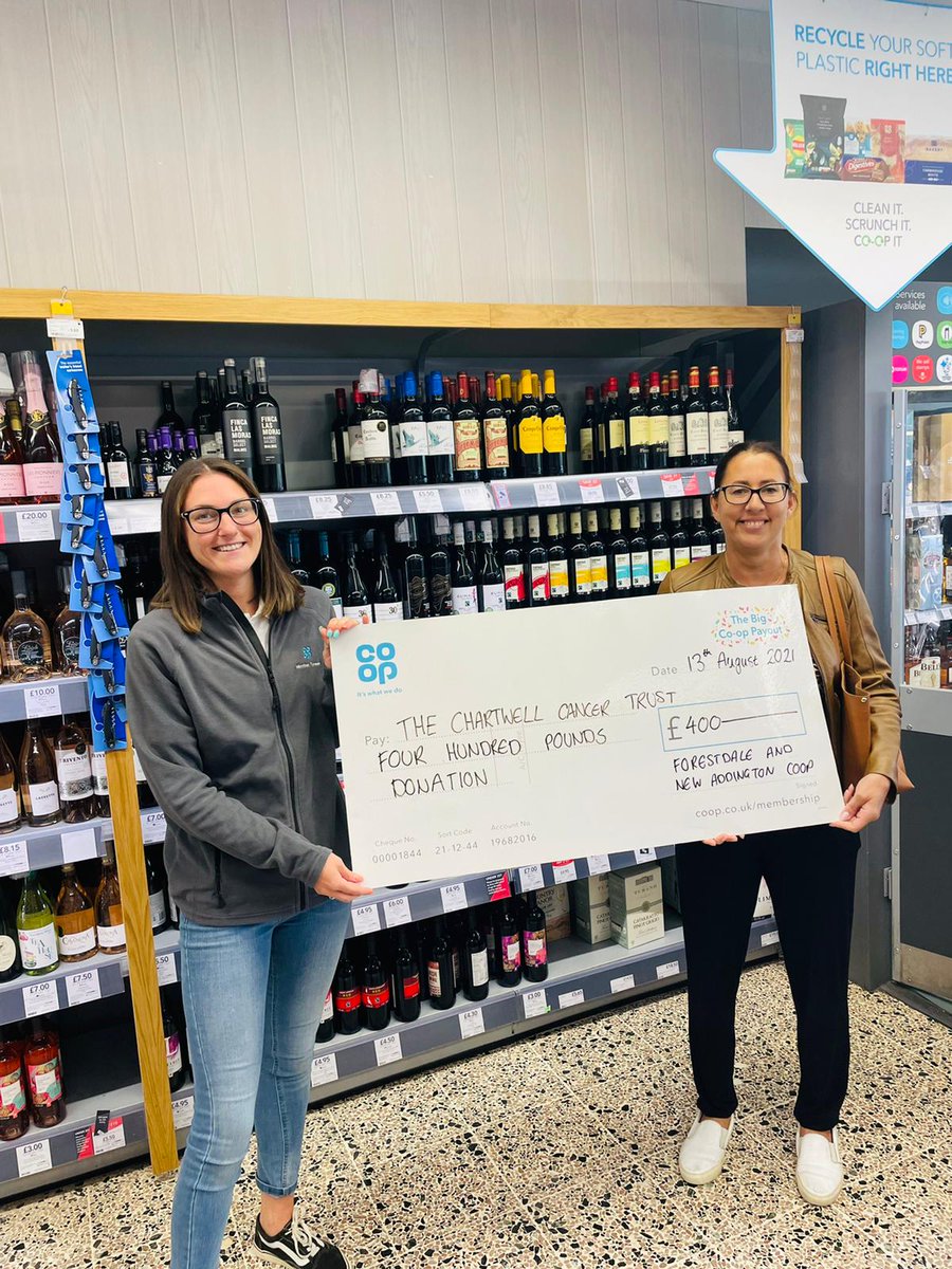 🎉Delighted to present this £400 <a href="/coopuk/">Co-op</a> donation to <a href="/ChartwellCancer/">ChartwellCancerTrust</a> to help fund their cancer support groups for children undergoing treatment for #cancer and #leukaemia in the local area. It's a honour to support this life-saving work 🤗 #ItsWhatWeDo #Coop