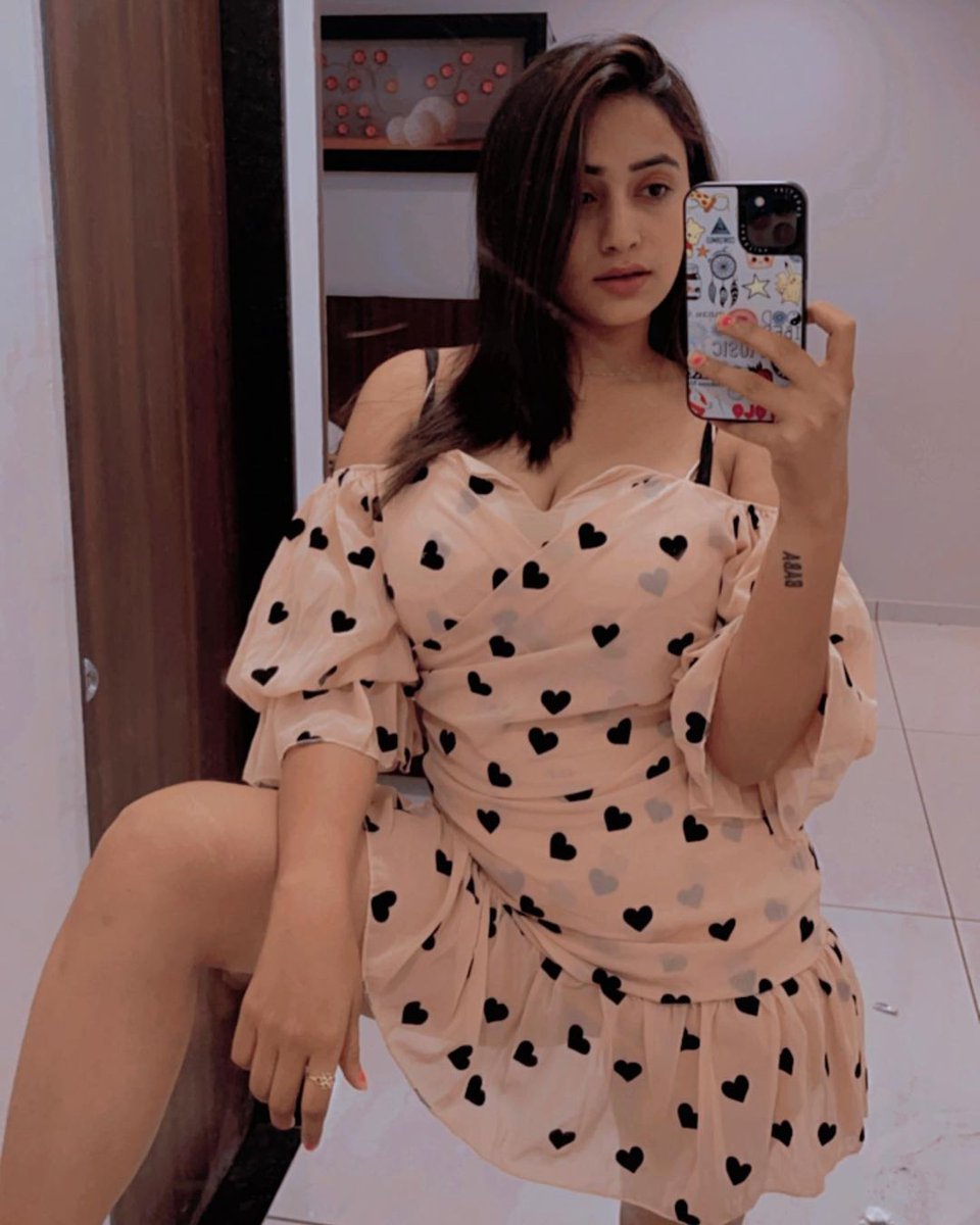 stargallery2020's tweet photo. #TriptiSharma https://t.co/bsiyLplGxT