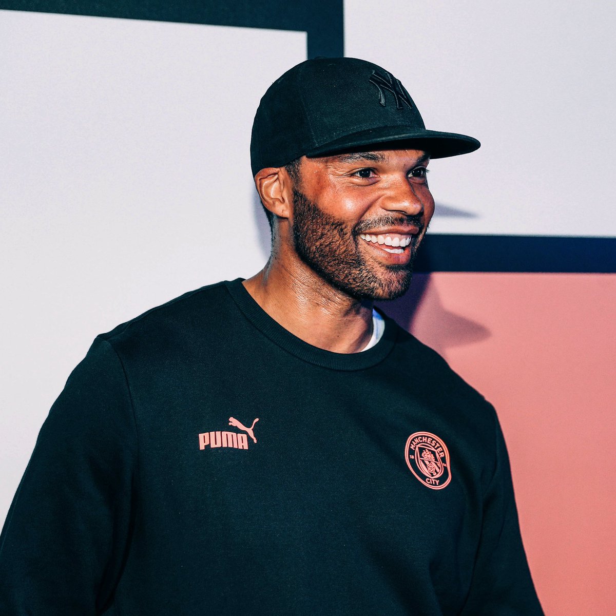 ManCity's tweet photo. Wishing @joleonlescott a very Happy Birthday! 🥳

🔷 #ManCity | https://t.co/axa0klD5re https://t.co/svpf4LhwI6