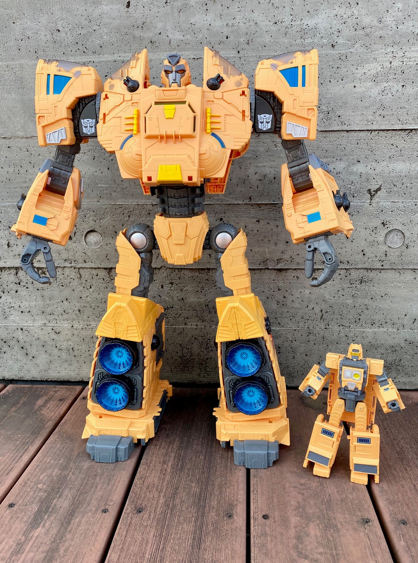 KD EX-09 オートボットアーク 国内：タカラトミーモール限定】全高約50センチのビッグサイズ