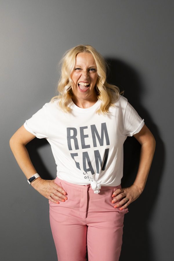 MrShaw75's tweet photo. #REM fan? Then you’re part of the #REMFam! Wear it with pride: https://t.co/RByaEOkDj1
#Reminisce #Derby #Dance #HouseMusicLovers #ClubClassics #REM8 #Style #Influence #Pride https://t.co/M88N8udXZJ