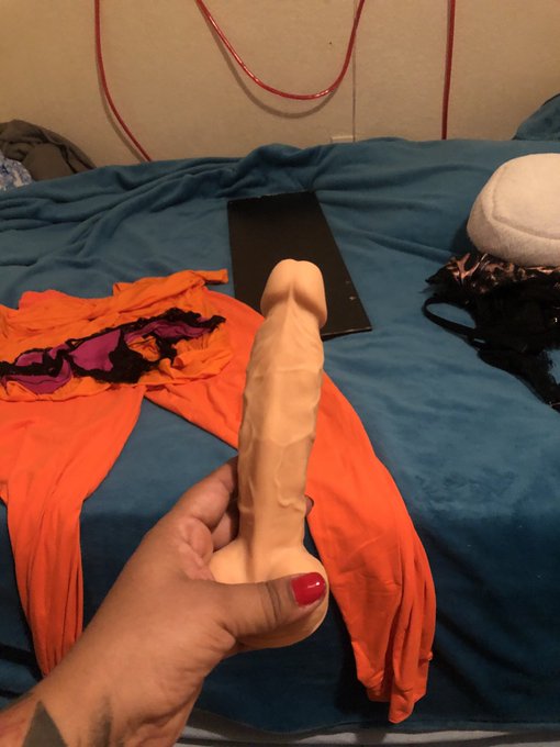 Pics from my newest custom clip! It&rsquo;s converting to mp4 rn! I play hacker sent to prison 4 stealing from<a href="/tag/bows"class="tags"><span>#bows</span></a><a href="/tag/bbw"class="tags"><span>#bbw</span></a><a href="/tag/thickthighs"class="tags"><span>#thickthighs</span></a><a href="/tag/bigbutt"class="tags"><span>#bigbutt</span></a><a href="/tag/stockingsfe"class="tags"><span>#stockingsfe</span></a>