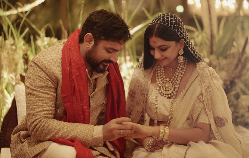 Here’s the first picture of #RheaKapoor and #KaranBoolani from their engagement ceremony.