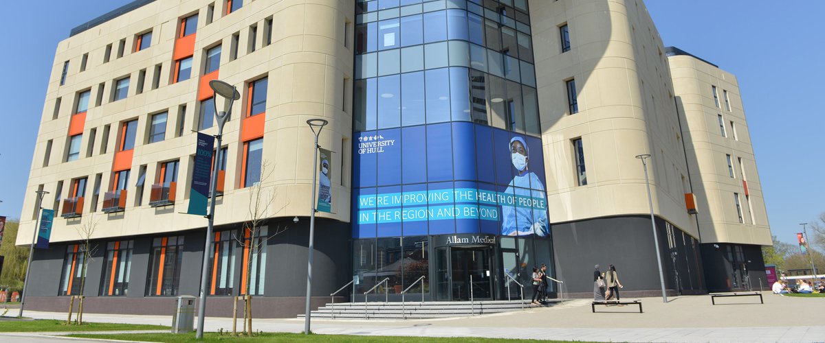 uohparamedics's tweet photo. Preparations are well under way to welcome our new students to the #Paramedic #BSc course here at @UniOfHull, and to welcome back all our existing students now in Year 2 and 3, too! Not long now! #Career #Ambulance #TheFuturesBright 🚑🚑 https://t.co/ZwgQgn7xxj