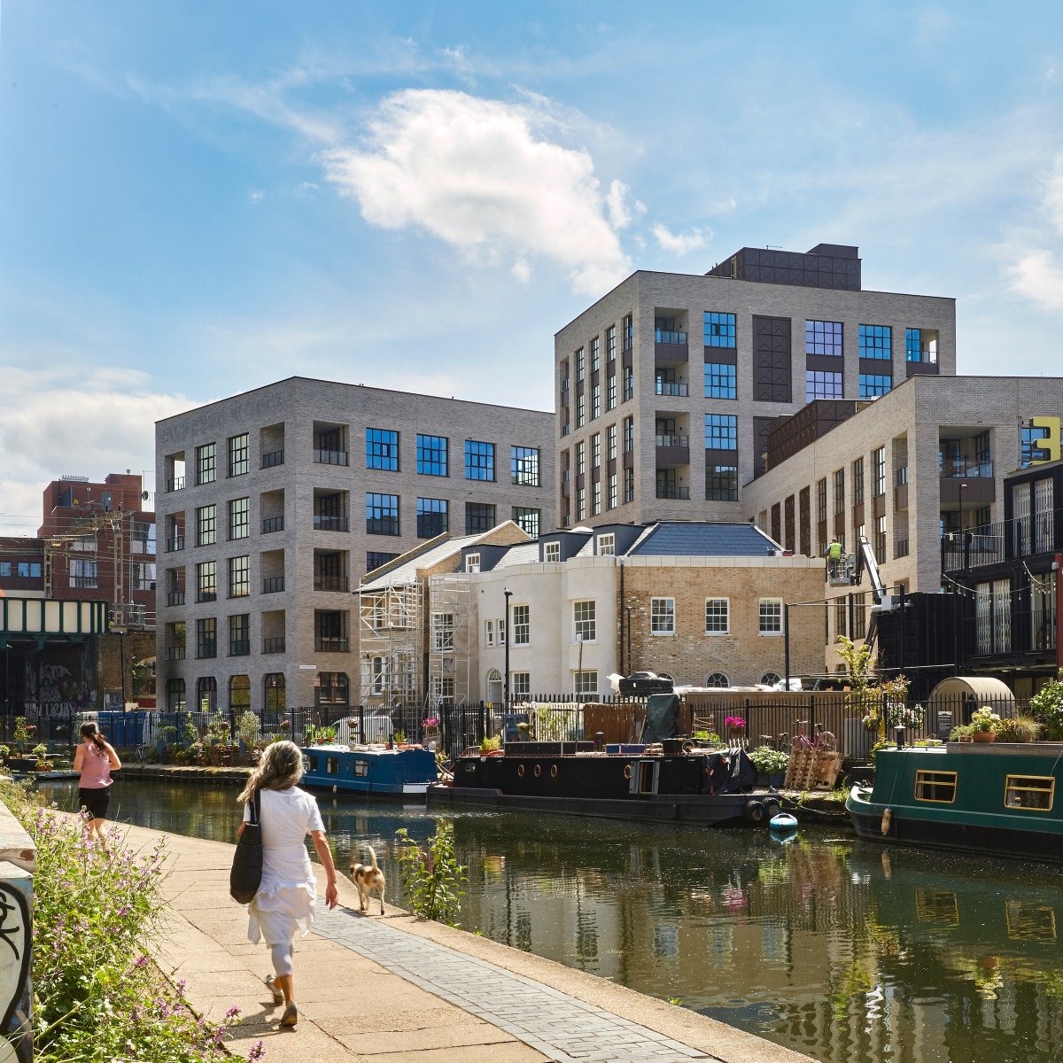 Before + After of Empress Works 👌🏻

Having lived a few miles from these all my life, I know the nostalgia the cottages hold for many. They were in serious need of repair, but they look great now, back to their former glory, and ready to be a home once more.

#londonhomes #empress