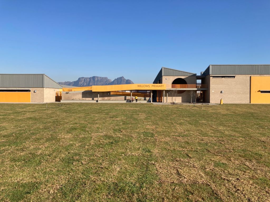 SalieA_'s tweet photo. Heideveld, its your turn !
A beautiful new school to help reclaim our future through Education.
#WillowsPrimary
#AnticipateTomorrow #DeliverToday
@WCEDnews @DebbieSchafer @ReginahMhaule @HubertMweli @KarenR_Dudley18 @ITeladia1 @kubeshgovender https://t.co/5wIgRifi2x