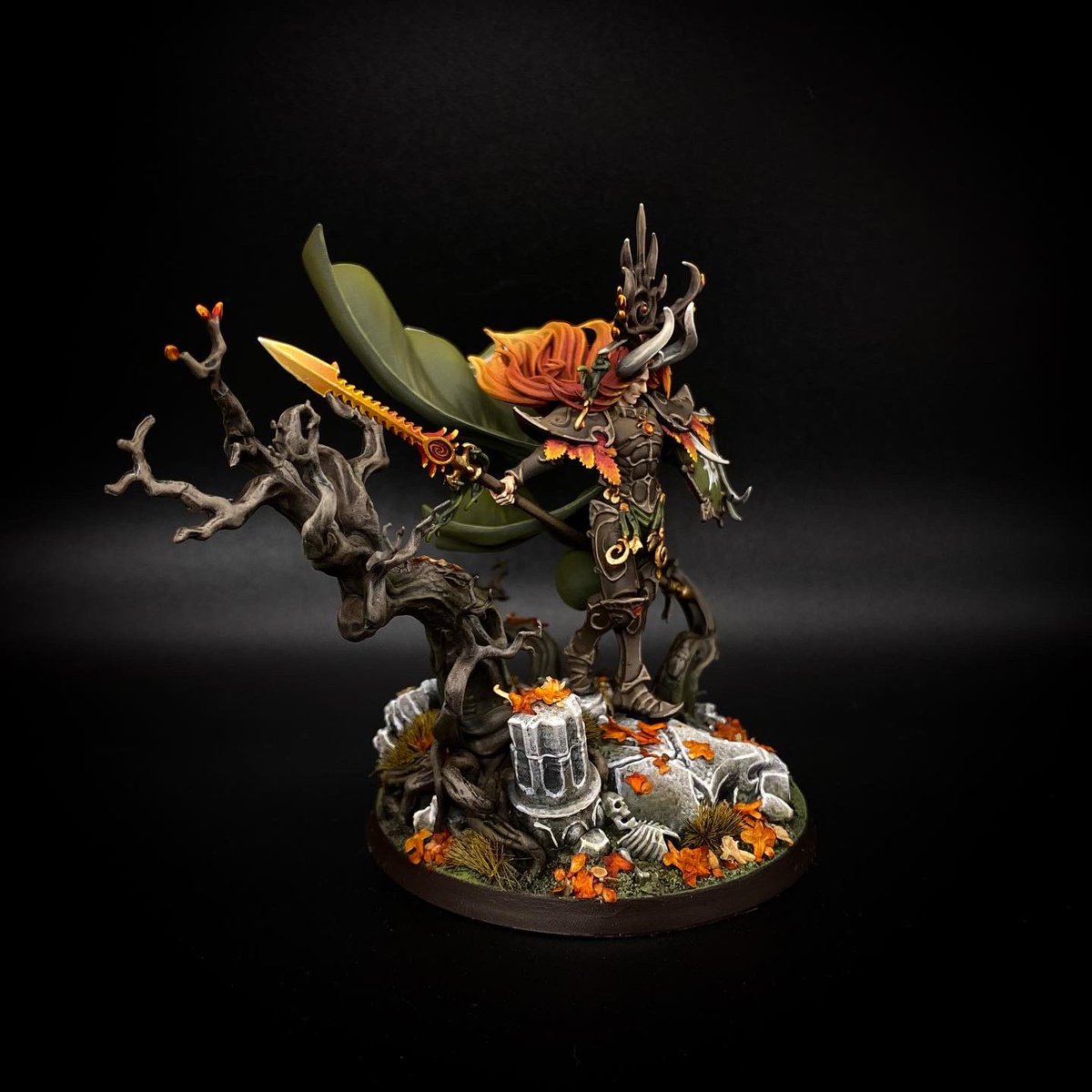 The Autmunal Sentinel 🍁 Gwynn Ap Nudd Conversion (AKA Slyvald) #nomadprince #wanderers #woodelves #woodaelves #paintingwarhammer #warhammercommunity #warmongers #warmaidens #aos28 #gwynapnudd #sigvald #sigvaldthemagnificent #heyminis #theminaturesvault #ageofsigmar #newaos