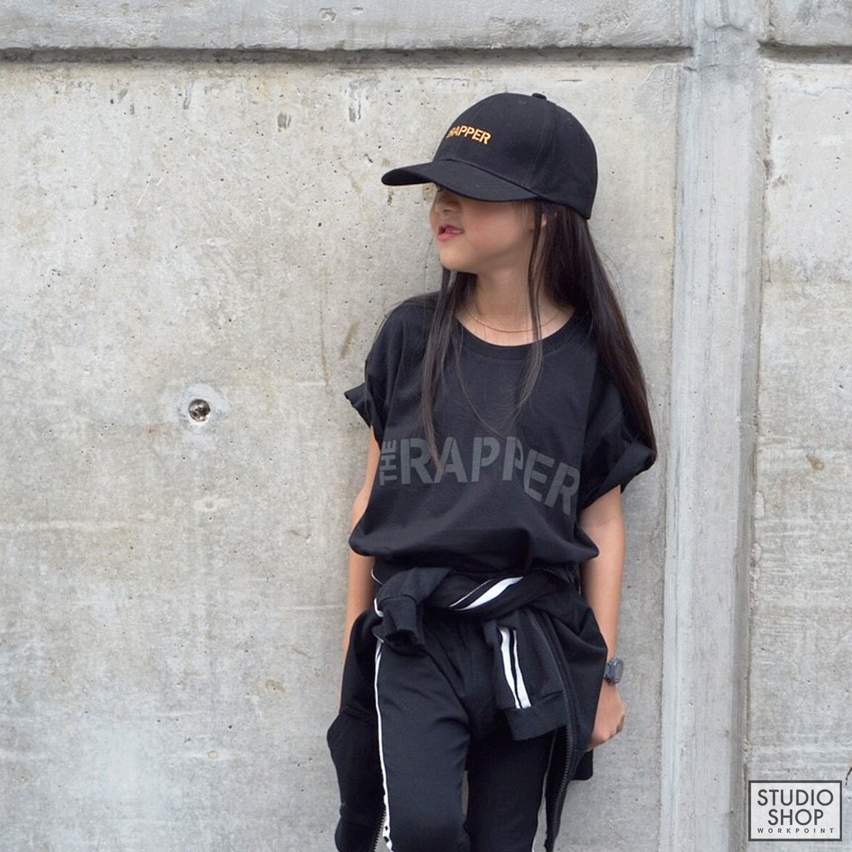 studioshop_wp's tweet image. หมวก #TheRapper ไซส์เด็ก 
ไอเทมสำหรับ Rapper รุ่นจิ๋ว 😍
เป็นสายหวาน หรือสายเท่ไปเลือกใส่กันได้เลย 🎉

สั่งซื้อสินค้าได้ที่ 🛒
Shopee : shopee.co.th/studioshopwork…
Website : studioshopworkpoint.com
Line Official : lin.ee/ndksmHv