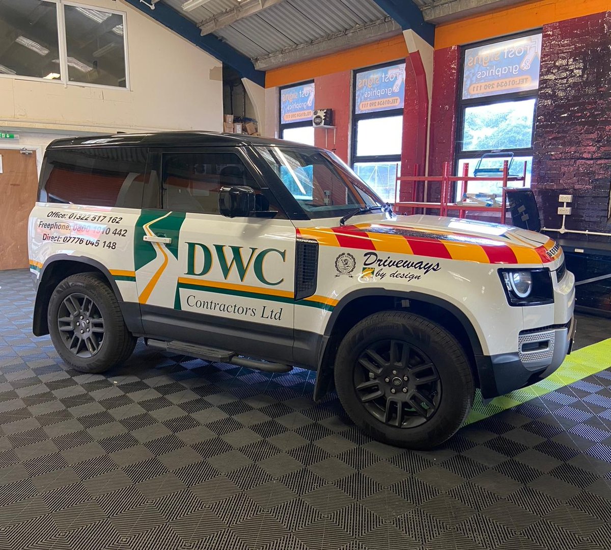FrostSignsLtd's tweet photo. Great set of graphics for DWC Contractors, covering all aspects of safety at the same time as looking great

#vehiclewraps #halfwraps #vehiclegraphics #graphicdesign #customvehiclewraps #vehiclesignage #signwriting #bold #bolddesign #branding https://t.co/gpUJkJigBW