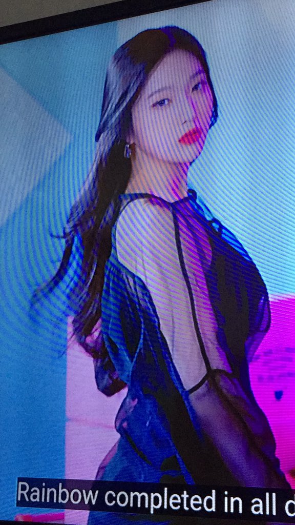 dito lg nangisin queendom tweet media