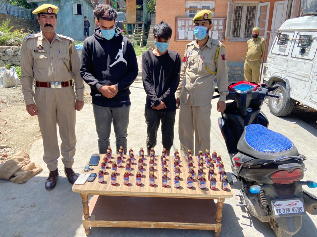 BudgamPolice's tweet photo. Budgam Police arrested two drug peddlers; Psychotrophic substance recovered.
@JmuKmrPolice 
@KashmirPolice https://t.co/M7dxu8p5BY