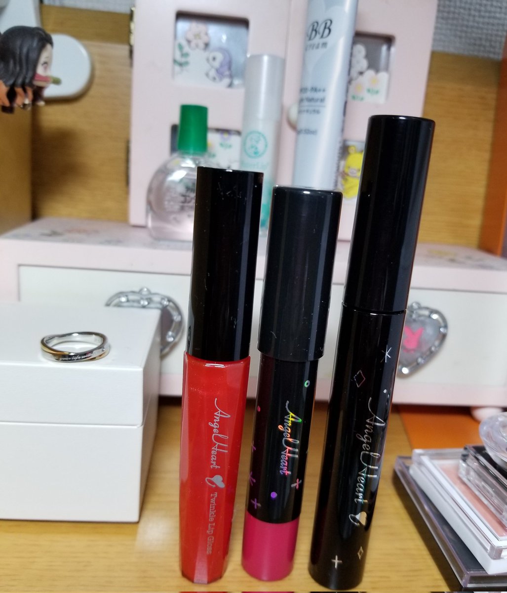 Sayu_aa38's tweet photo. 600～700円する口紅とマスカラを
ドンキで330～385円で買えた(  * ॑꒳ ॑*) https://t.co/XUGWCUe3JM