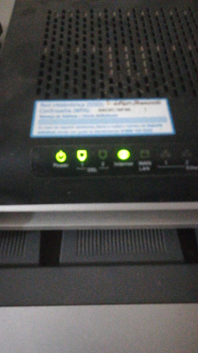 mepsoto's tweet photo. @TELMEXSoluciona tengo entrega por la mañana y mira tu servicio tengo 2 horas sin internet...... No se puede confiar en una empresa así y el router indica que si funciona https://t.co/L683Dw40MX