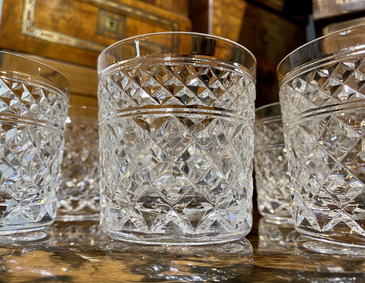 BarhamAntiques's tweet photo. Set of six Stuart whisky glasses. £220 #whiskyglasses #whisky #whiskydrinker #stuartcrystal #portobelloroad #visitportobello #barham_antiques https://t.co/gPVWopGAba