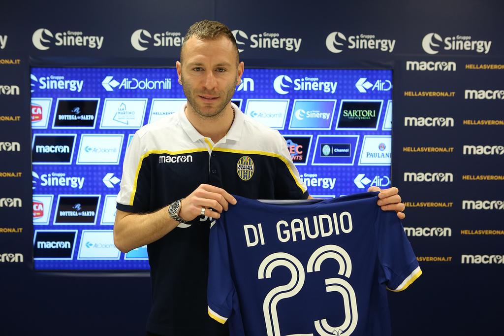 VeronaArb's tweet photo. HBD to former @HellasVeronaFC winger Antonio "Totò" #DiGaudio, who turns 32 today.
(2019)
Games: 16
Goals: 1 https://t.co/KbLH5sjUQo