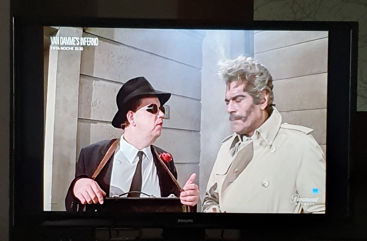 Beleniko's tweet image. "Yo no trabajo ese artículo" #TopSecret en @ParamountNetESP #Peliculon #NickRivers #JulitoIglesias