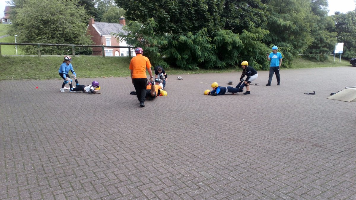 Northwich LPU PCSO's are currently at Wharton Marina linking in with the Wheels Extreme Team. Who have been running a youth initiative, providing coaching on skateboards, scooters and inline skating on a Monday afternoon over the summer period. 

#YouthEngagment