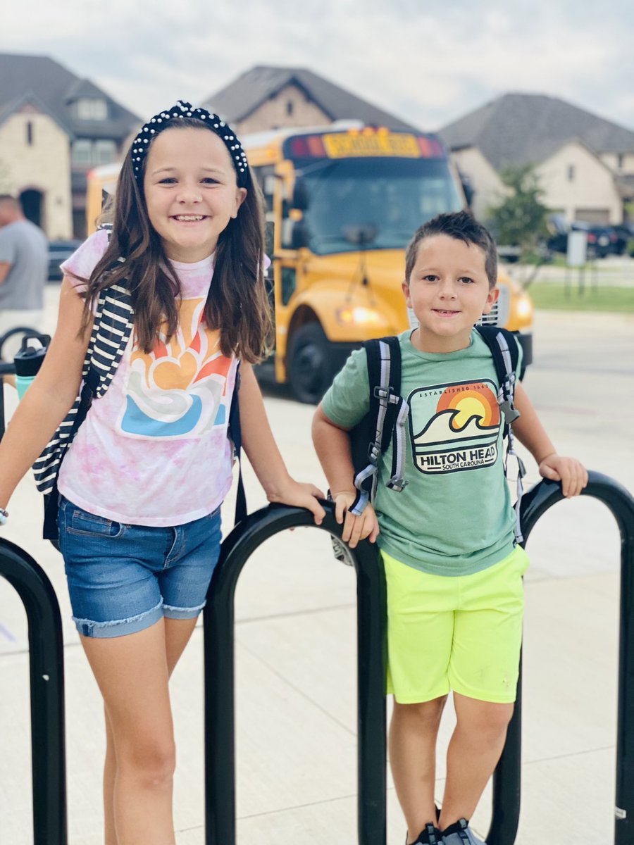 HarvestTexas's tweet photo. Happy first day of school @ArgyleISD 📚. We love having onsite schools 🥰 #eaglesfirstday https://t.co/rnF163laLX