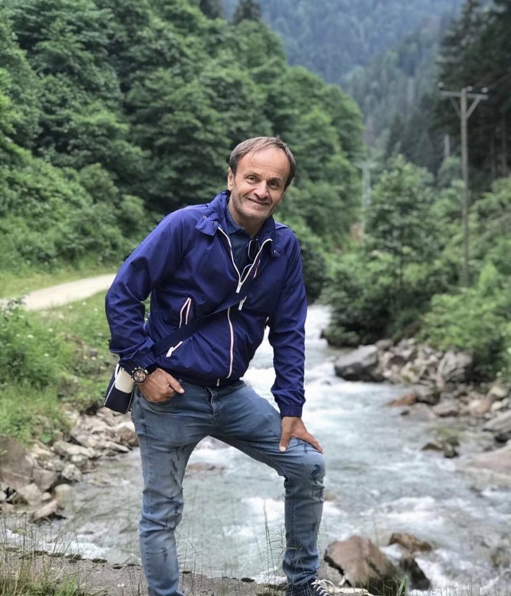 ismailsaymaz's tweet photo. Rizemizin değerli sanatçılarından ‘Cimilli İbo’ diye bilinen İbrahim Özer, genç yaşta hayatını kaybetti. Cimilli İbo’ya Allahtan rahmet, yakınlarına sabır diliyorum. https://t.co/feClg1zUj3