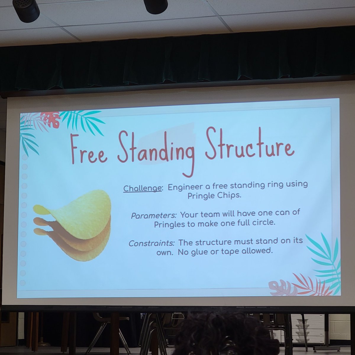 MrsVanessaHdz1's tweet photo. Ring of Pringles anyone! Team building activity Free Standing Structure @NISDSTEMLabs @NISDLinton @celina_serenil @Linton_Artists Kinder, Music, &amp; Art teachers did a great job working together!  #NISDReunited #STEM #teachertwitter https://t.co/dzkgDLIP7o