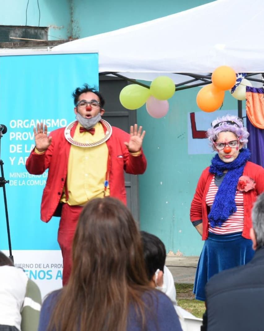 WilberSCervante's tweet photo. Junto a Ana Rocha, estuve en la Quinta Roth, donde se celebró el #MesDeLaNiñez; agradezco por la invitación a Marcelo Ballesteros, Director Provincial de Programas y Promoción Comunitaria en el Organismo de Niñez y Adolescencia. #MupLaPlata
#WilberPresente https://t.co/1R7b0Krqga