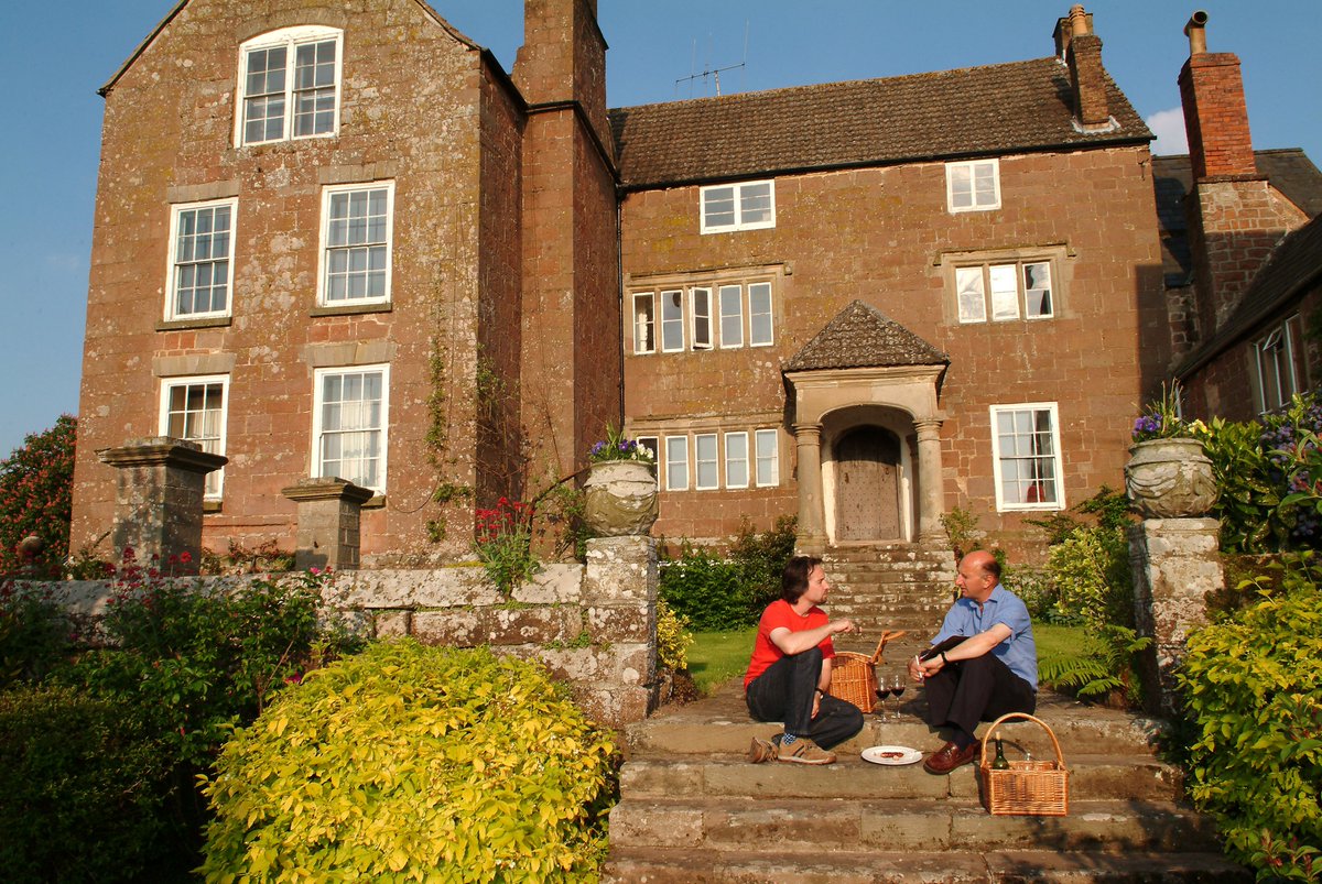 Here at #Huntsham, we specialise in producing meat of the highest quality from traditional breeds. These magnificent animals are given individual attention by a small devoted team and are reared slowly to produce meat of superlative quality. Get in touch via the link in our bio!