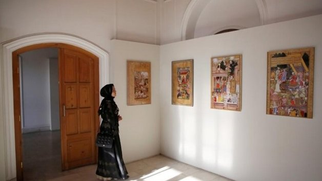 xujnx's tweet photo. Some past exhibitions about Afghanistan, with active participation of Afghan women scholars, artists, visitors:

Hidden Treasures from National Museum 
https://t.co/5Q1QM1Ybq0
Ferozkoh: Tradition and Continuity 
https://t.co/XQZ3yXtvjL
Afghan Miniatures  
https://t.co/8L6VEbA3xb https://t.co/rulhW5Th79