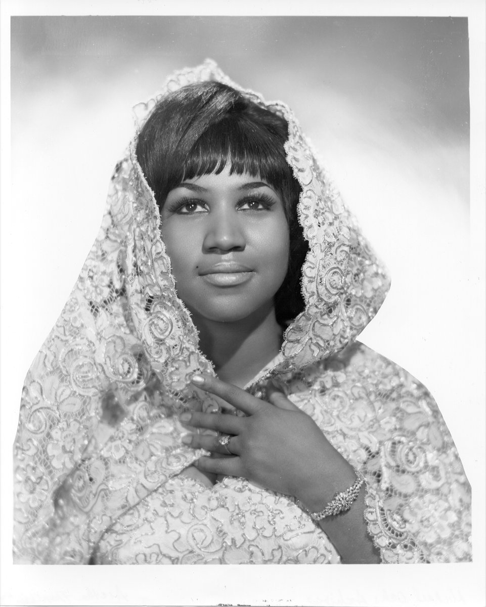 Three years ago, the world lost one of the greatest singers to ever live. Aretha's music will continue to inspire people young and old, and her music will remain a gift to everyone for generations to come. 👑

#ArethaFranklin #QueenOfSoul