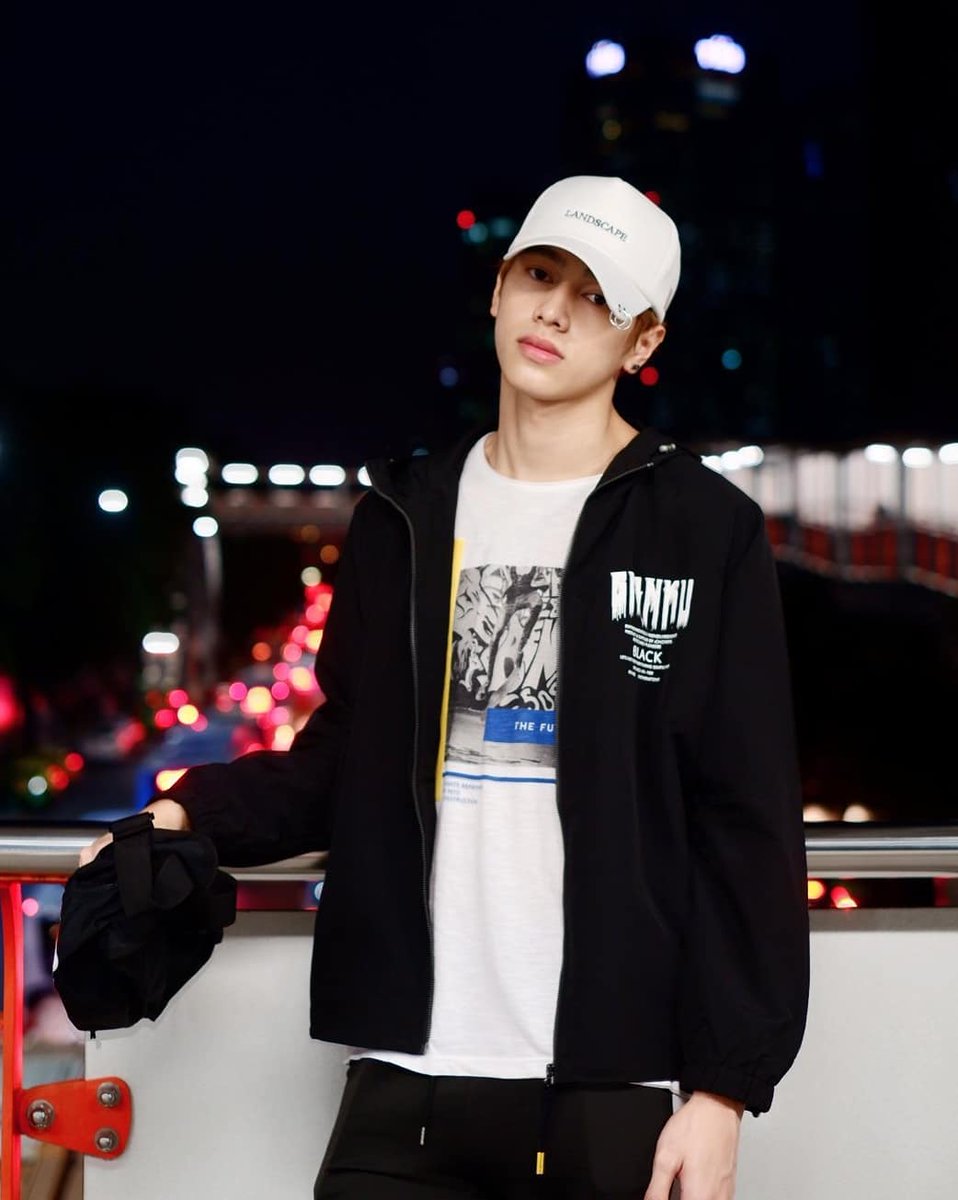 SmartcsnpPH's tweet image. Best in Black 🖤
@csnp_21
#smartchisanupong #smartcsnp #smartchisanupongph #dontsaynotheseries #dontsaynotheseriesXLeon