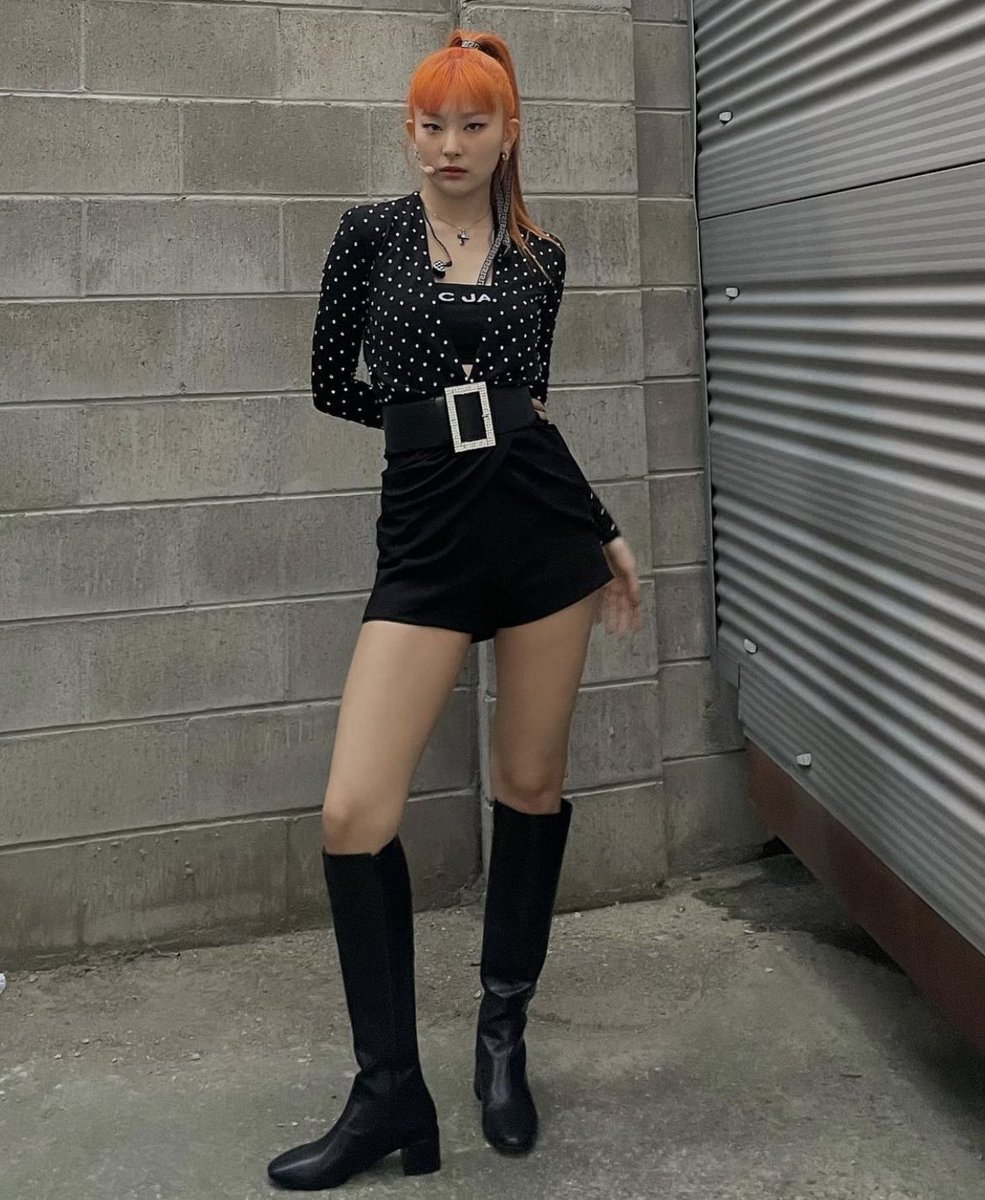 weirderday__'s tweet photo. คังซึลกิ🍊 https://t.co/jWDvr3g17W