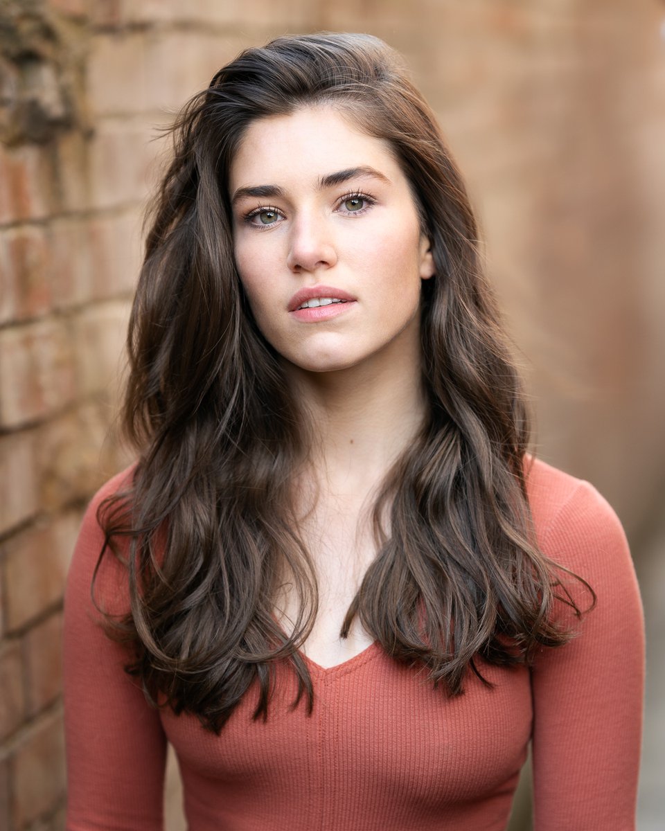 <a href="/elliemacdowall/">EllieMacDowall</a> updating her headshots