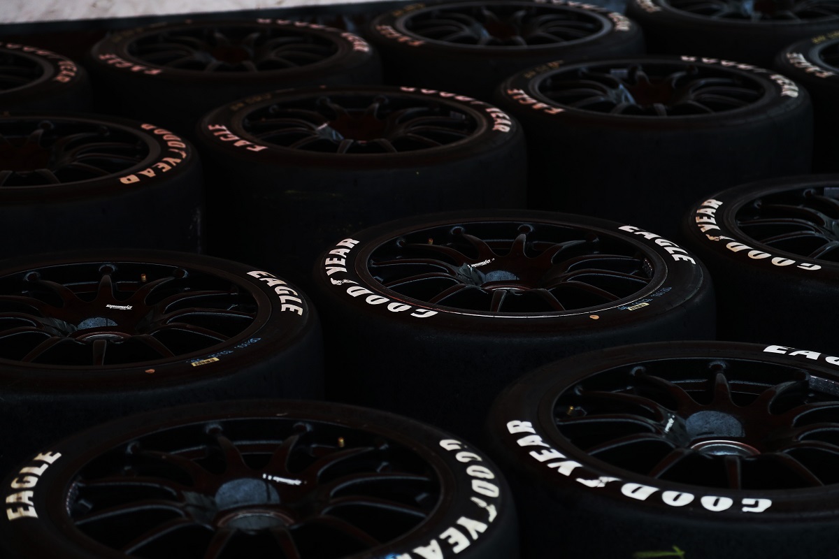 goodyear_uk's tweet photo. What a weekend at @krcircuit🔥

Fancy getting in on the @BTCC action at @thruxtonracing, 28-29 August? We're giving away three pairs of tickets!

To enter, like &amp; retweet this tweet. Entries close midnight Thursday- winners will be announced Friday🤞
T&amp;Cs:https://t.co/ZOuRKe6Sqd https://t.co/AUb7XBxpJL