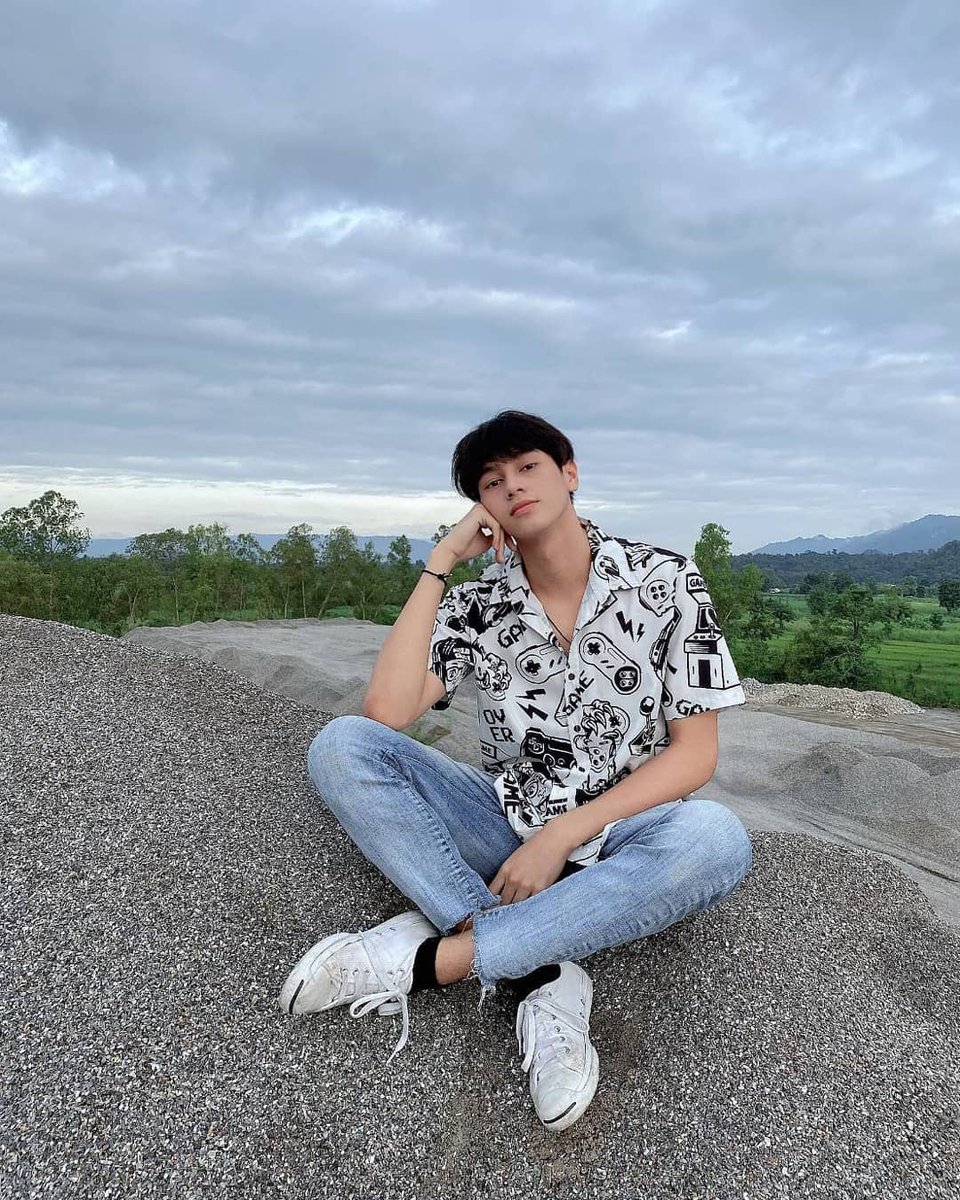 SmartcsnpPH's tweet image. god is really creative, i mean just look at me. 
@csnp_21
#smartchisanupong #smartcsnp #smartchisanupongph #dontsaynotheseries #dontsaynotheseriesXLeon