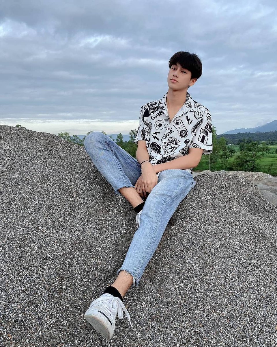 SmartcsnpPH's tweet image. god is really creative, i mean just look at me. 
@csnp_21
#smartchisanupong #smartcsnp #smartchisanupongph #dontsaynotheseries #dontsaynotheseriesXLeon