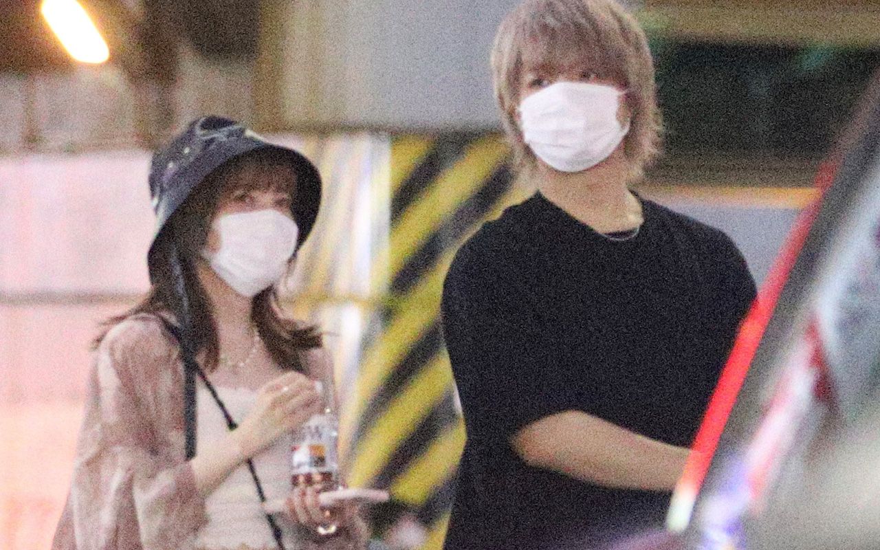 鬼頭明里の彼氏は保住有哉 指輪で匂わせ 格差カップルの声も