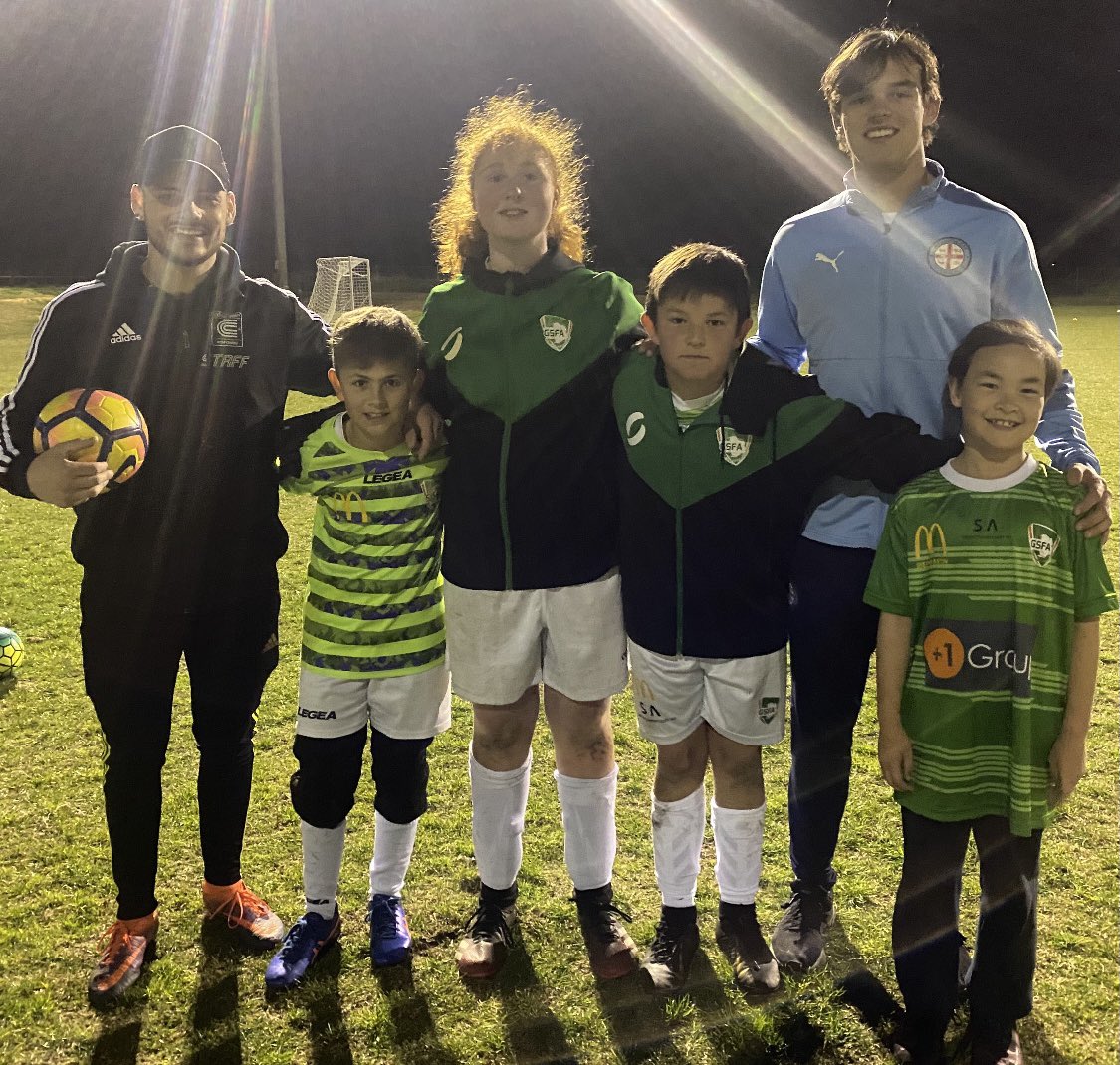Great to have <a href="/MelbourneCity/">Melbourne City FC</a> Youth player James Nieuwenhuizen back with the SJSA Grassroots Development Squad whilst unable to play with current restrictions. James assisted in GK Training and was answering any questions the aspiring players had about being a pro footballer. 👊