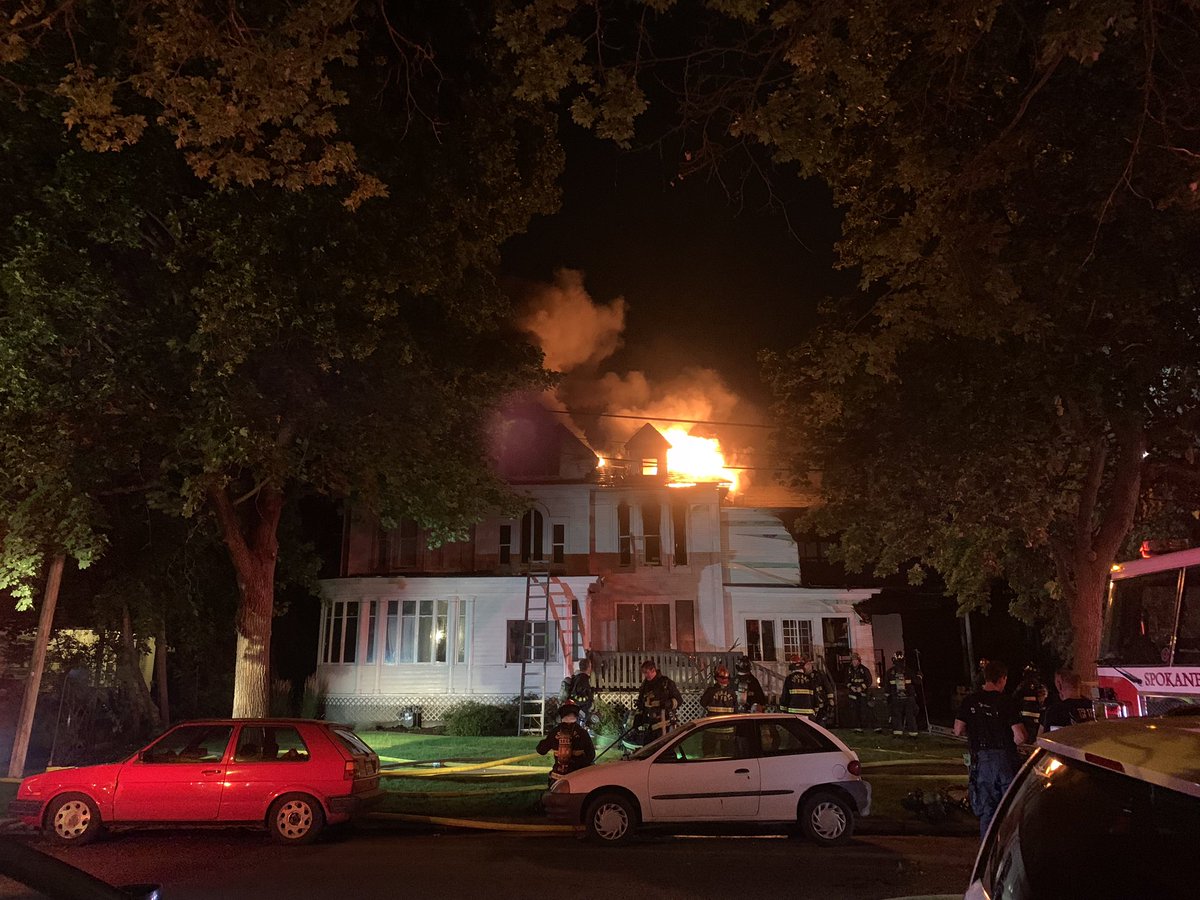 Massive fire in Browne’s Addition has the whole neighborhood awake.