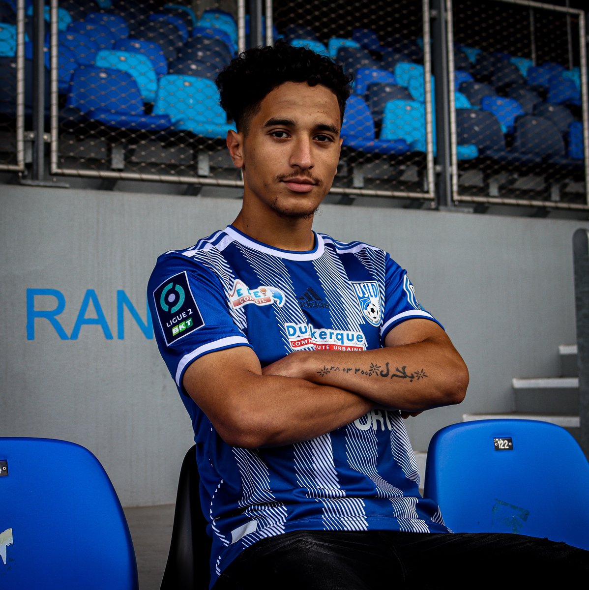 USL DUNKERQUE 🐬 tweet media