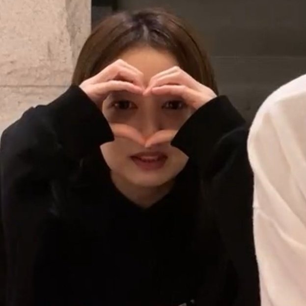 i4lea's tweet photo. "Thanks to Rocky, I'm not giving up and gaining strength." I almost cried at it. Anyway, always send positive messages and affection to the girls, it can make a difference! @5ecretNumber https://t.co/Xozer06Lp4