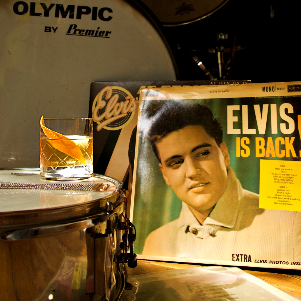 On this day in 1977, the world was shaken by the death of Elvis Presley – the undisputed king of rock n roll.

Though this old fashioned Southern boy wasn’t a hard-drinker, we’re raising a Loves Alabama Old Fashioned today in memory of this absolute legend. 

#ElvisPresley