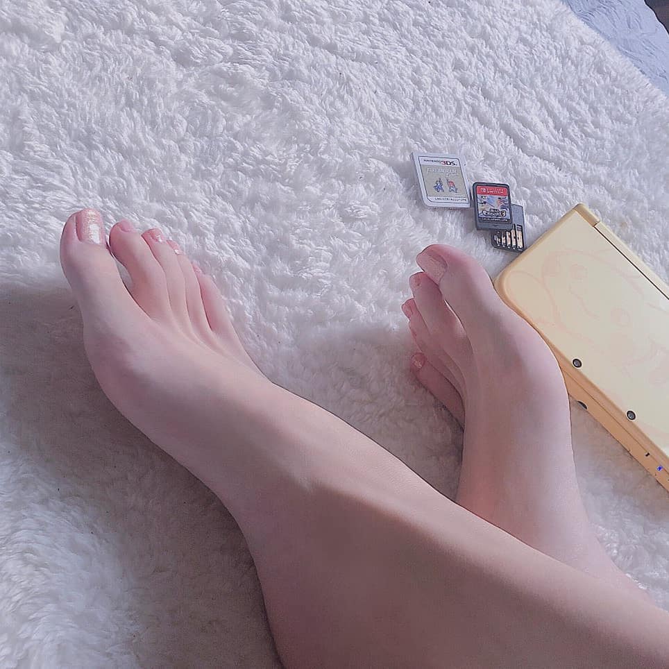 yooohei_feet's tweet photo. 綺麗な足だったらメガトンキックくらいたい
こうかはばつぐんだ！ https://t.co/uYf2i30WGL