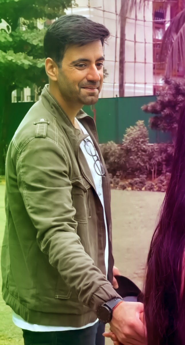 kvsharma_fc's tweet photo. Good evening! 🤓

#KaranvirSharma #kv 
#kvians #IIA7karanvirsharma #iia7karanveersharma 
@karanvirsharma9 https://t.co/JuTsfn0jzH