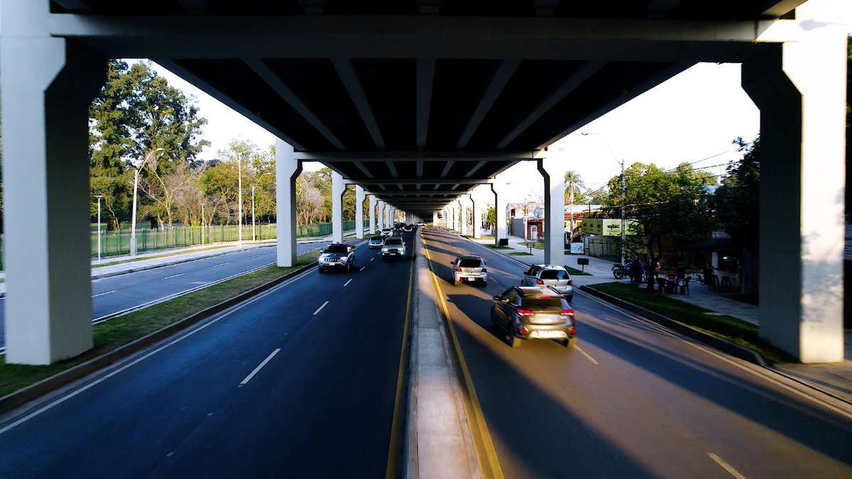 ArnoldoWiens's tweet image. Habilitado para el transito en sus 8 Carriles (4 arriba y 4 abajo) el Corredor Vial Botanico. @mopcparaguay @MaritoAbdo