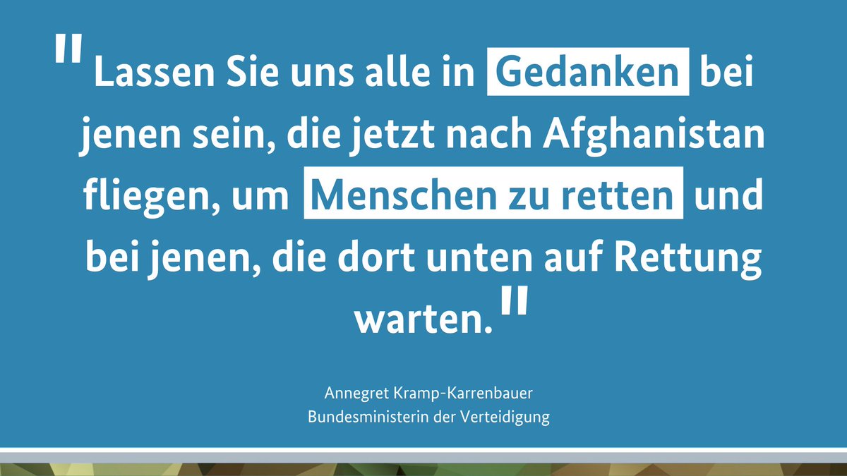 xMissLieschenx's tweet photo. 20 Jahre Krieg hierfรผr
traurig bilder ๐๐ฅบ
Meine Gedanken sind jetzt bei den Soldaten, die gerade nach #Afghanistan fliegen. Kommt bitte alle gesund und heil zurรผck! ๐๏ธ
#Afghanistan #Kabul #Talibans
#AfghanistanBurning #bundeswehr
#supporttroops https://t.co/0owKimkdRv