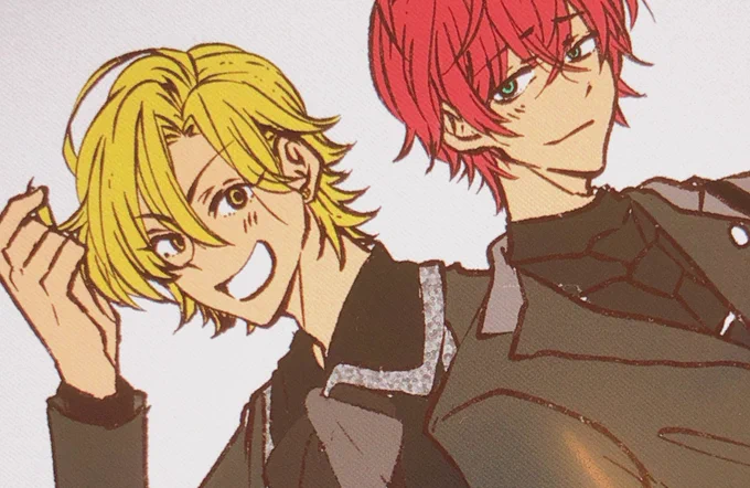 久しぶりに2人をちゃんと描いています!!ご飯したら塗り頑張ります〜 