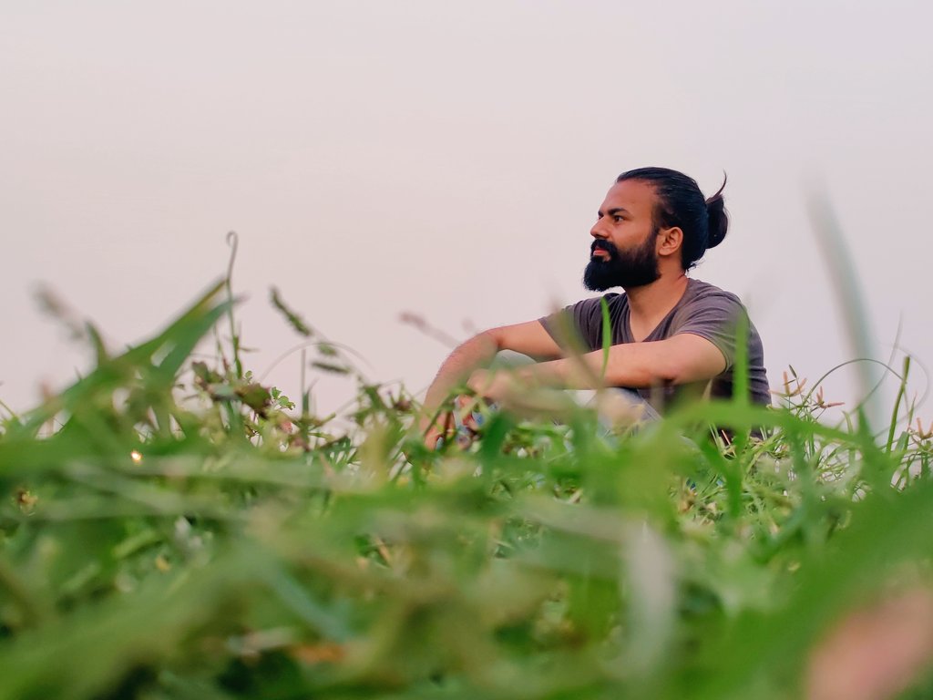 honcheeofficial's tweet photo. What do you think of this look?
. 
. 
. 
#honcheeofficial #portraitphotography #PhotoOfTheDay #nature #plants #green #beard #hairstyles https://t.co/FuSNJEiAyr