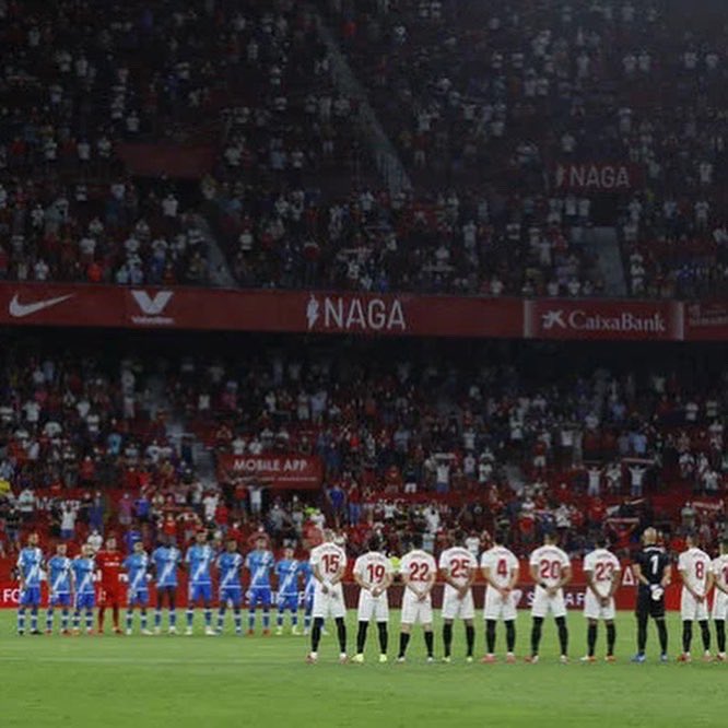 Isinhho's tweet photo. A pesar de la derrota estoy muy feliz por mi debut en 1ª división. Afortunado de tener los compañeros que tengo por el gran trabajo que hicimos a pesar de las circunstancias. 
¡Gracias a todos los que habéis hecho todo esto posible! 
¡VAMOS @RayoVallecano ! https://t.co/6YV6Zwa2kA