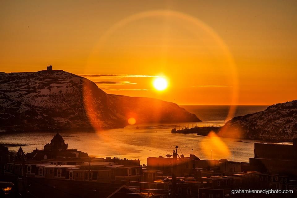 8am_somewhere's tweet photo. Good morning, St. John's, NL. #Canada https://t.co/5KXMFZNx20 https://t.co/y2bTCoT3O8